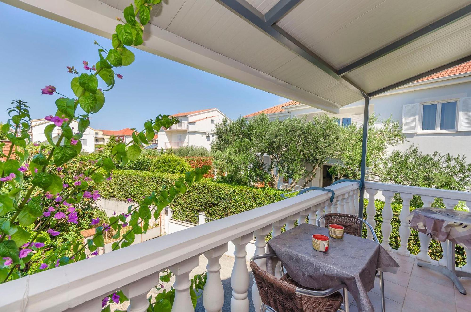 Apartments Daniela Vodice Bagian luar foto
