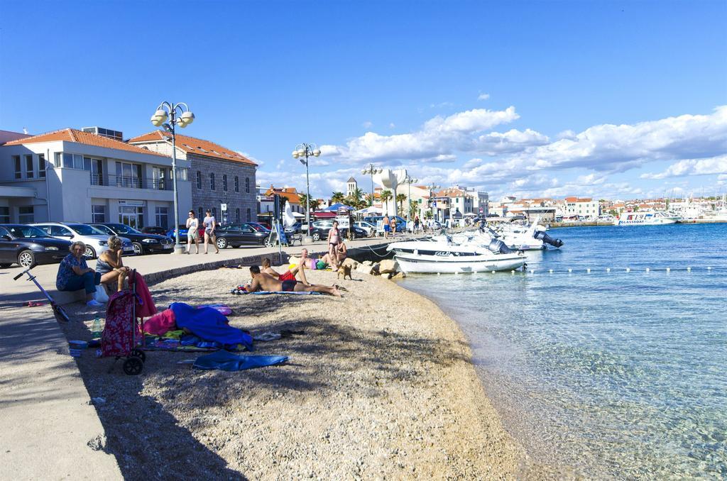 Apartments Daniela Vodice Bagian luar foto