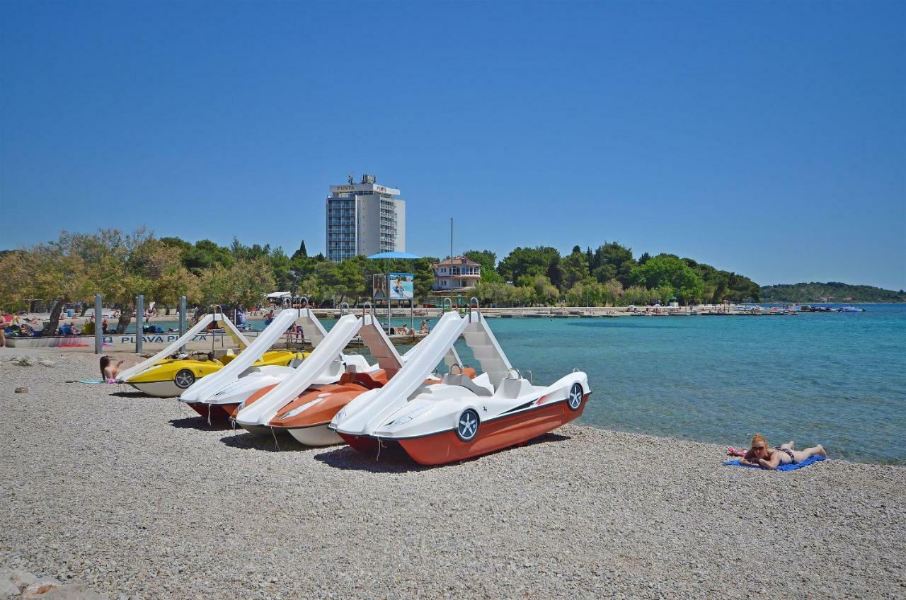 Apartments Daniela Vodice Bagian luar foto